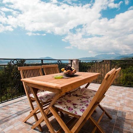 Sunny Nest Apartments Kotor Luaran gambar