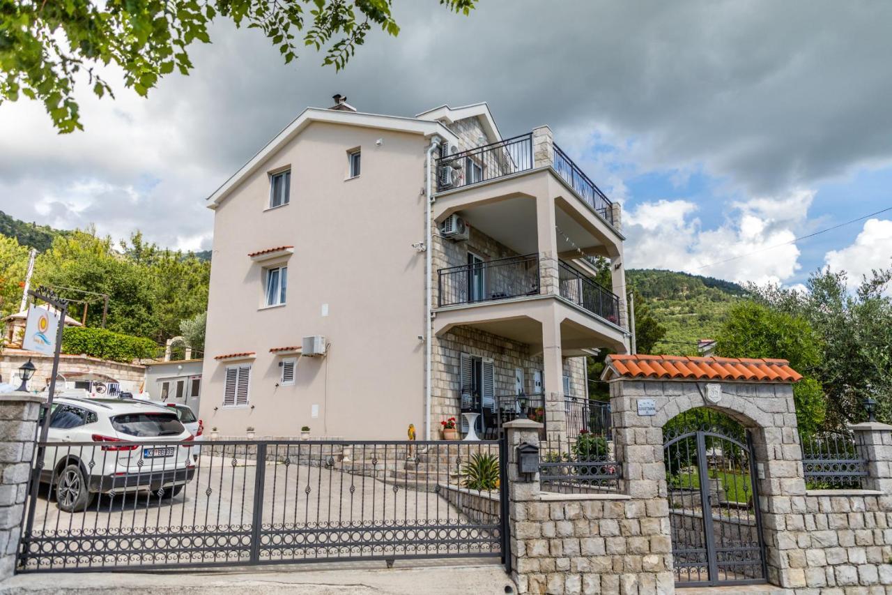 Sunny Nest Apartments Kotor Luaran gambar