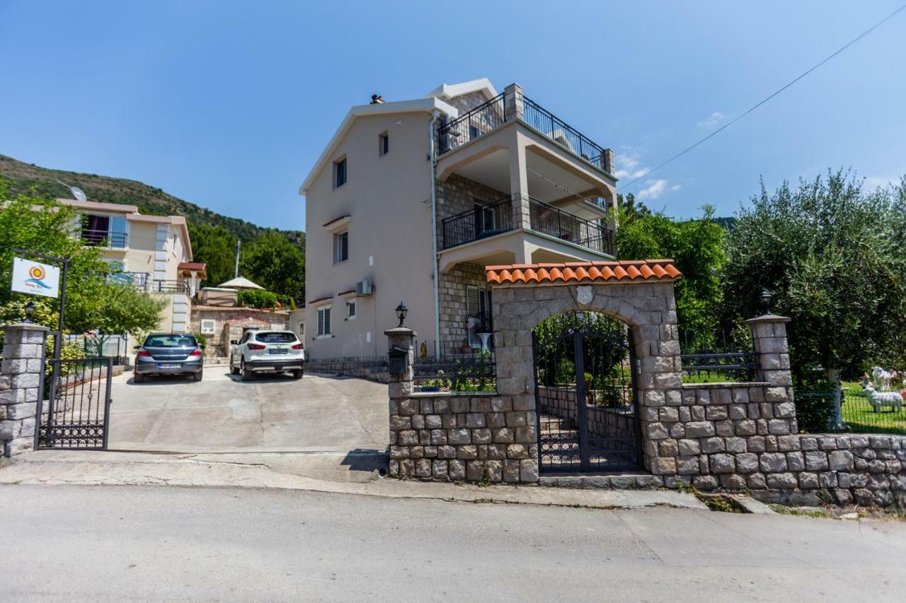 Sunny Nest Apartments Kotor Luaran gambar